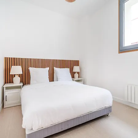 Apartment Spacious For 6 People #3 Asnieres-sur-Seine